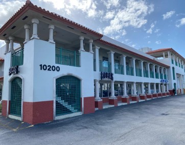 Retail office space in Doral